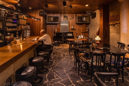 和歌山　jazz inn take-5   テイクファイブ